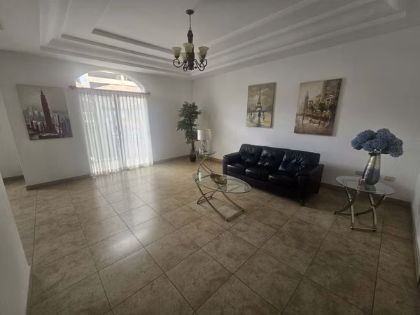 Amueblado en Lomas del Mayab