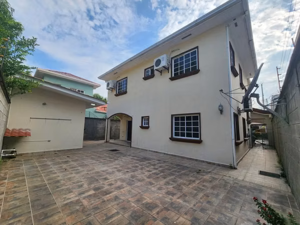 Se vende Casa en Casa Maya -San Pedro Sula