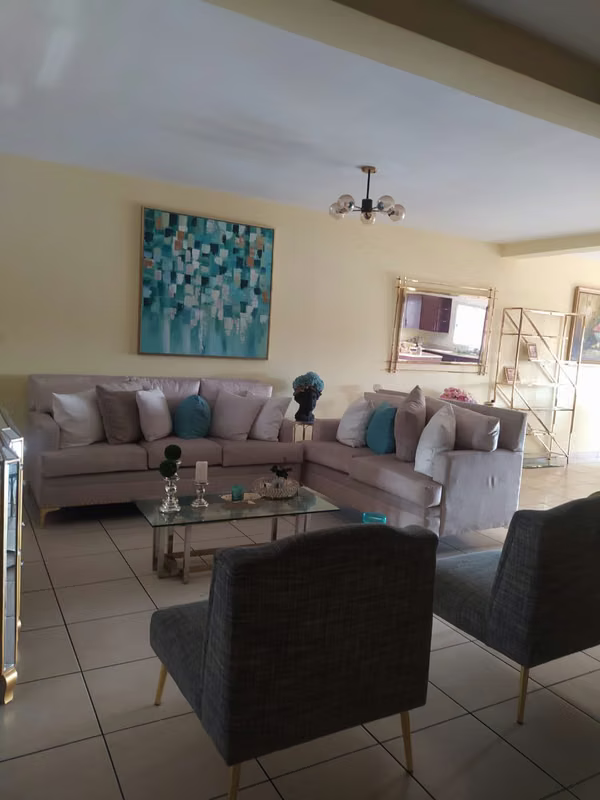 Se Renta Casa Amueblada Res. El Trapiche