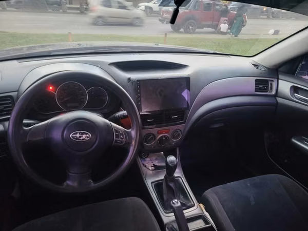 Vendo Turismo Subaru Impreza Año 2011 Mecánico 6 cambios más retroceso Aire Acondicionado   Llamadas al   Disponible en San pedro sula   Lps.93mil negociable