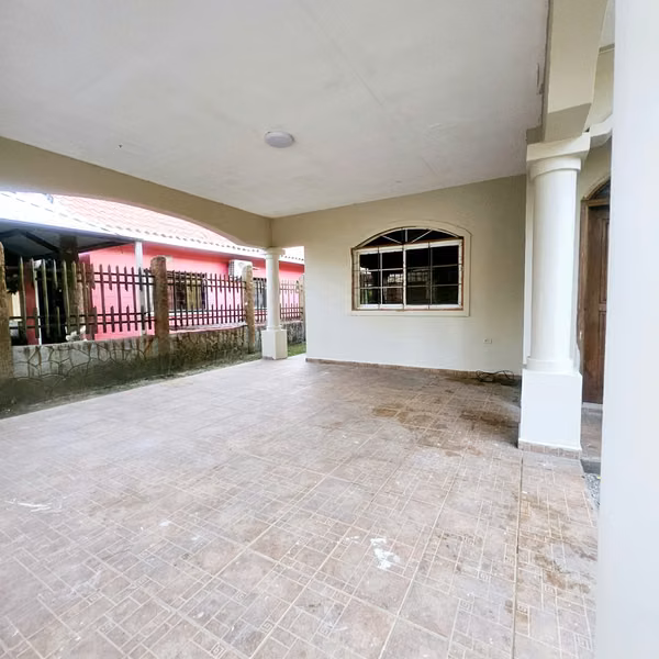 Casa en Renta, Residencial Villas Paraíso, Sector Las Españolas, N.E.