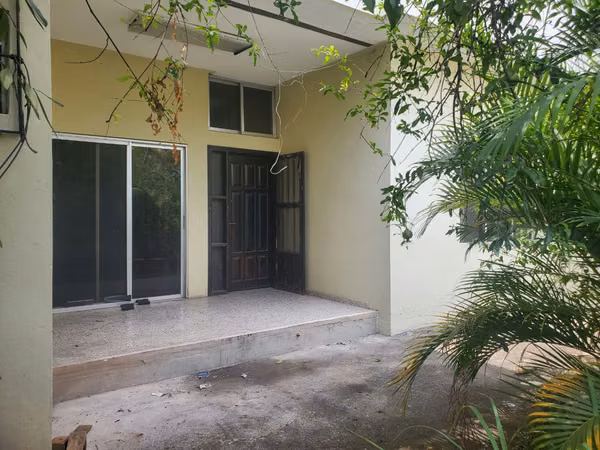 Se Renta Amplia Casa Col. Castaños Sur