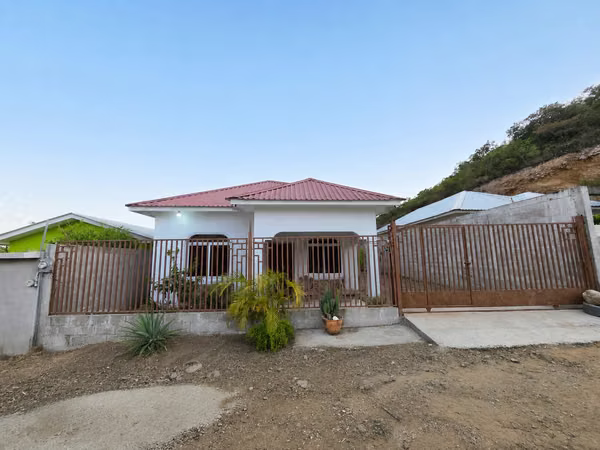 Hermosa Casa en Venta | Colonia Miguel Calvo – Villanueva, Cortés