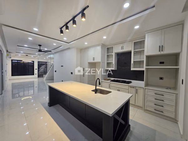 Preventa Townhouse In Residential Campisa II Stage