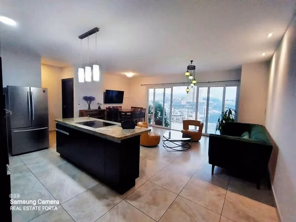 Alquiler de Hermoso Apartamento Amueblado, en la Torre Urbana Lara, en Tegucigalpa N11.
