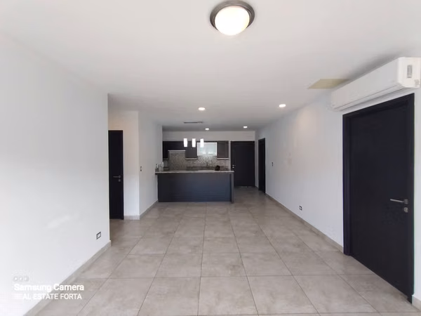 Venta de Hermoso Apartamento, en la Torre Urbana Lara, en Tegucigalpa N5.