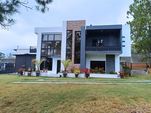 ALQUILER /VENTA DE CASA EN RESIDENCIAL PINARES DEL VALLE