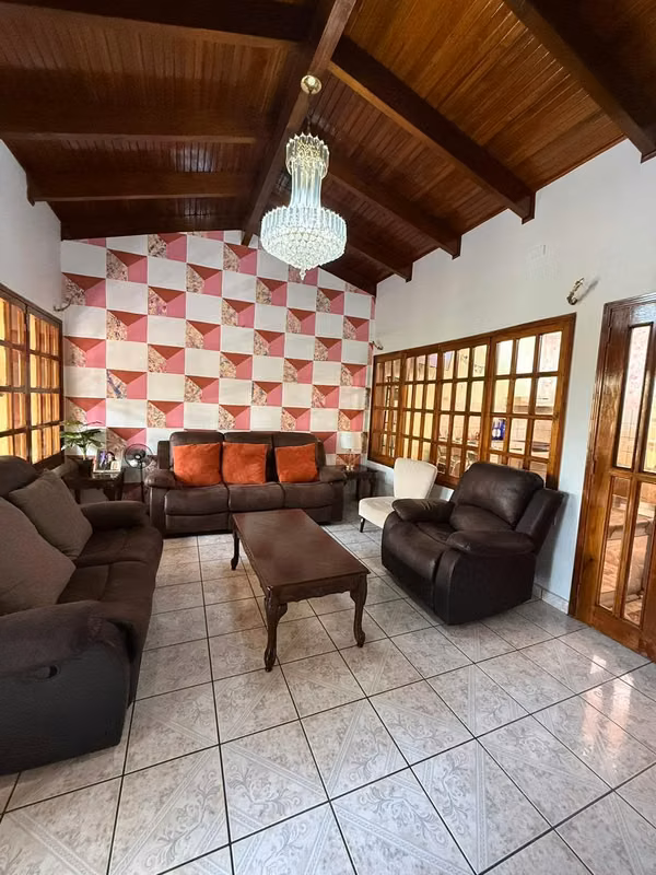 Se Vende Casa Res. Miraflores Sur