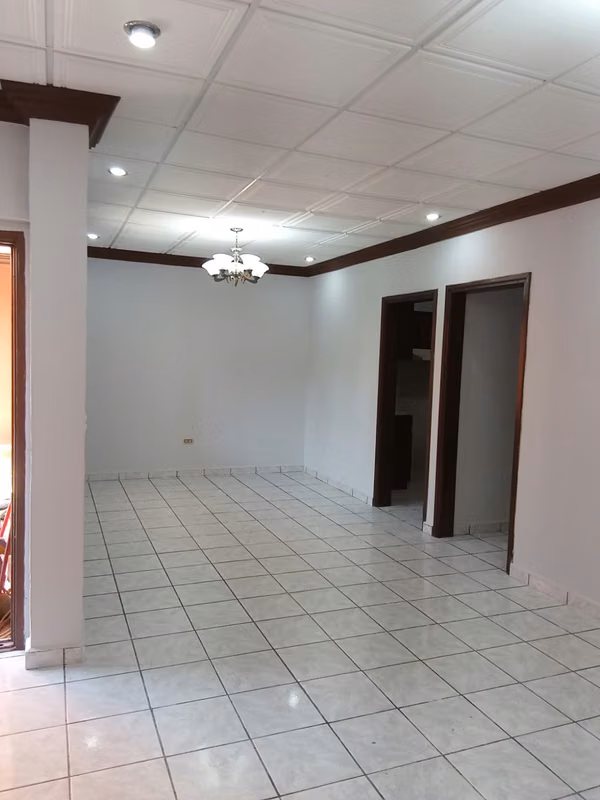Se Vende Casa Res. Lomas de Toncontin
