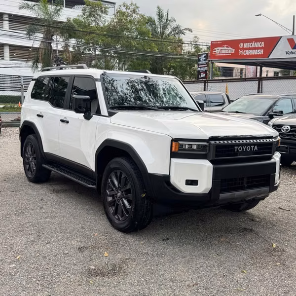 TOYOTA LANDCRUISER PRADO 2026