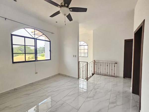 Se Vende Casa En Residencial Bugambilia, SPS