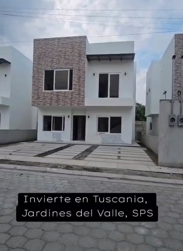 Casa en venta Residencial Tuscania, Jardines del Valle, N.O. SPS