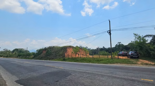 En venta 6 manzanas a Orillas de La CA-13, aldea Barranquilla, municipio de Esparta, Atlántida.