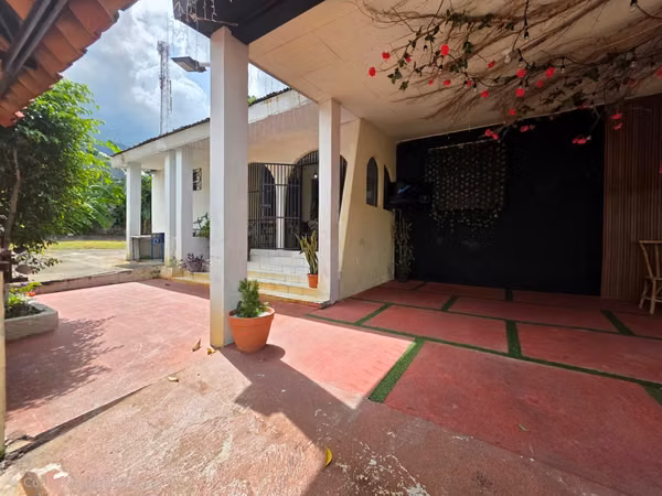 Se alquila casa comercial en Colonia Trejo san pedro sula