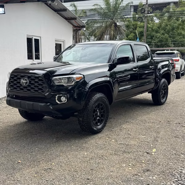 TOYOTA TACOMA 2023