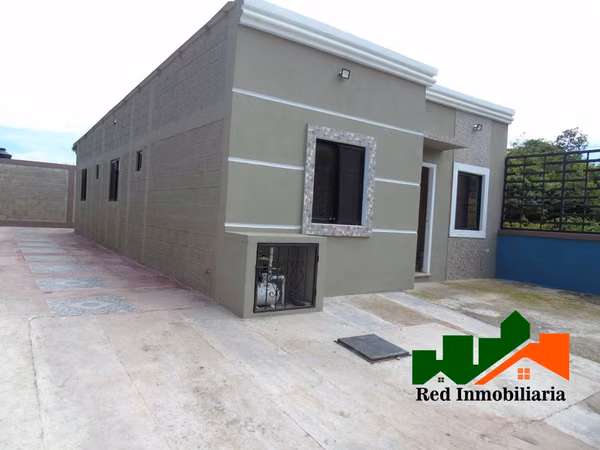  ¡CASA EN RENTA EN HACIENDA REAL!