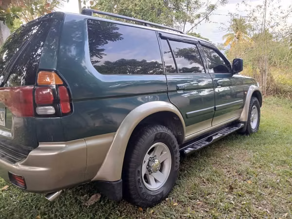 Mitsubishi Nativa