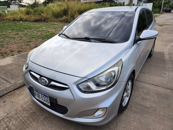 Hyundai Accent 2011