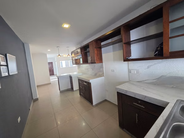 Col. Alameda-Town-House, REMODELADO-2 Hab / NO IS CIRCUITO / FOR OFFICE / DAN FACTURE CAI