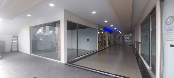 Se Renta Local Comercial Torre Metropolis