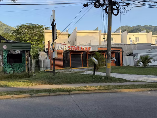 SE ALQUILA TERRENO BALDÍO COMERCIAL EN RESIDENCIAL EL POTOSÍ SAN PEDRO SULA