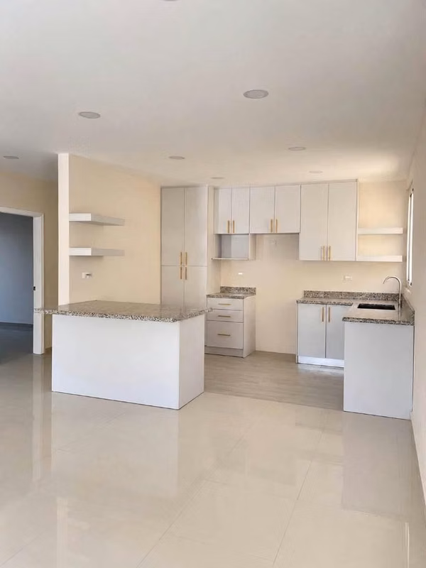 SE RENTA | Casa Totalmente Remodelada, Barrio El Benque, cerca de Miguel Paz Barahona.