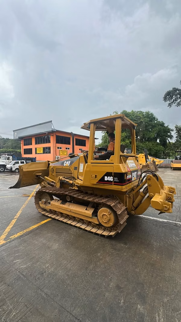 Tractor Topador Caterpillar D4G | Ubicado en Panamá | Venta a Honduras