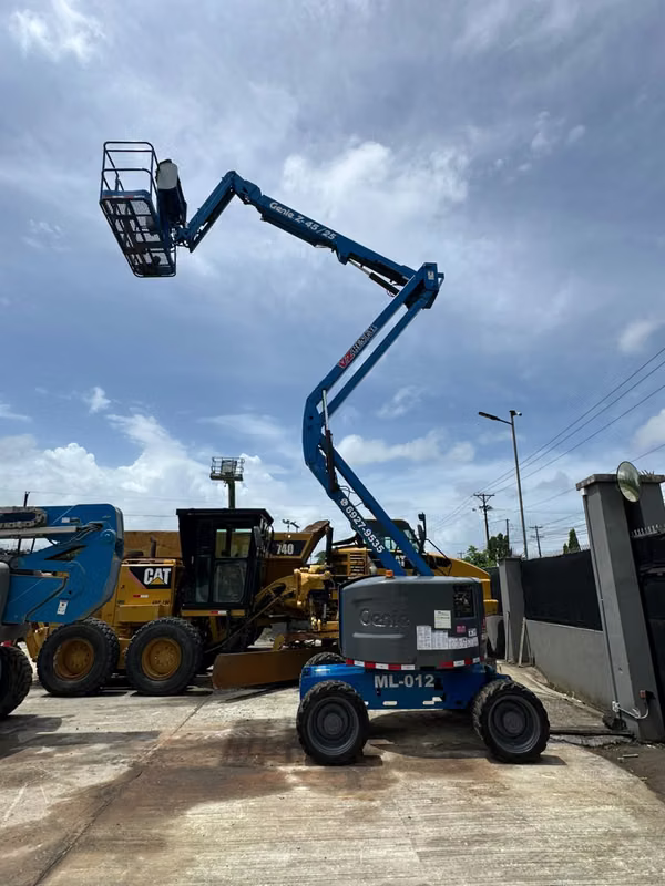 Manlift / Plataforma Articulada Genie Z45 (Año 2016) | Ubicada en Panamá | Venta a Honduras