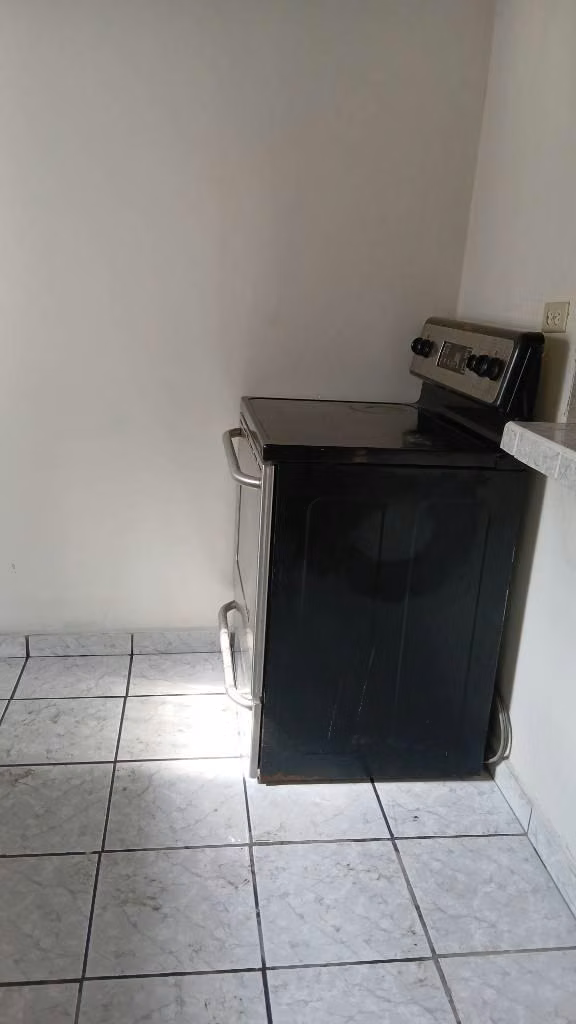 Alquilo apartamenro 2 cuartos
