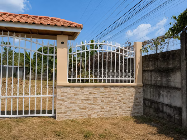 TERRENO ESQUINERO EN VENTA – RESIDENCIAL MONTE CARLO, EL PROGRESO, YORO