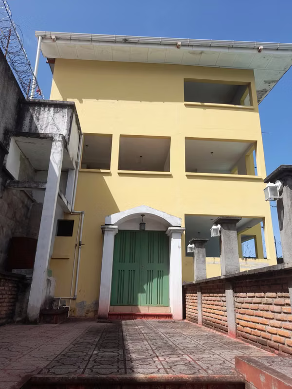 Se Vende Amplia Casa Bo. La Fuente