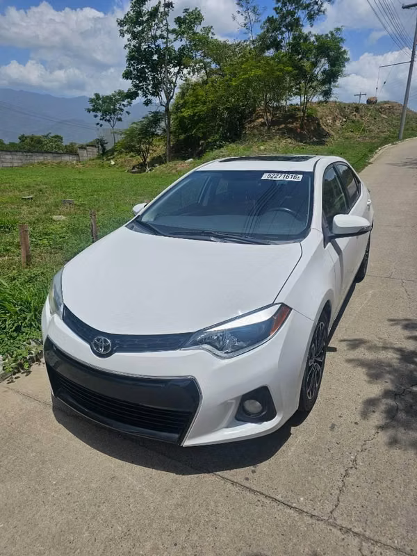 TOYOTA COROLLA S PLUS 2014