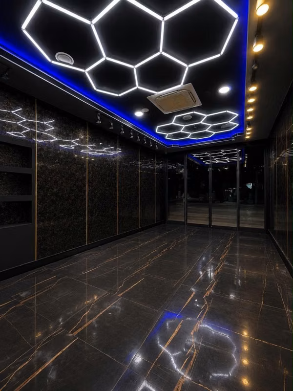 Se alquila local comercial en Terravista Plaza 1