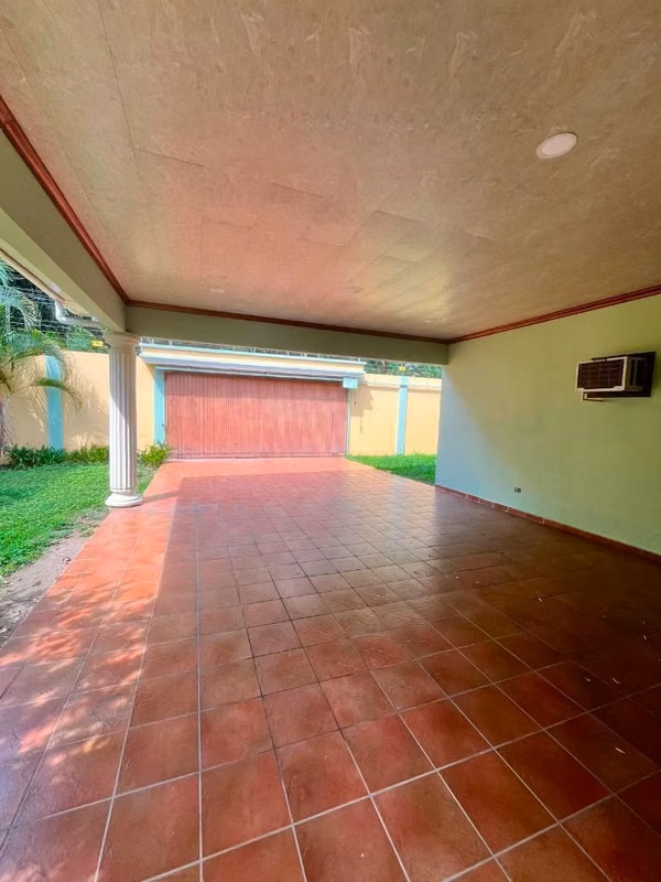 Se Alquila casa en Residencial El Pedregal SAN Pedro Sula