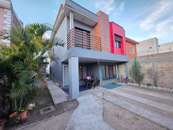 New minimalist house for sale in Residencial Santa Cruz