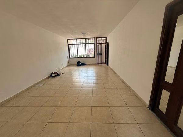 LARGE HOUSE AVAILABLE FOR RENT