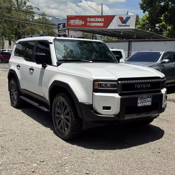 TOYOTA LANDCRUISER PRADO 2027