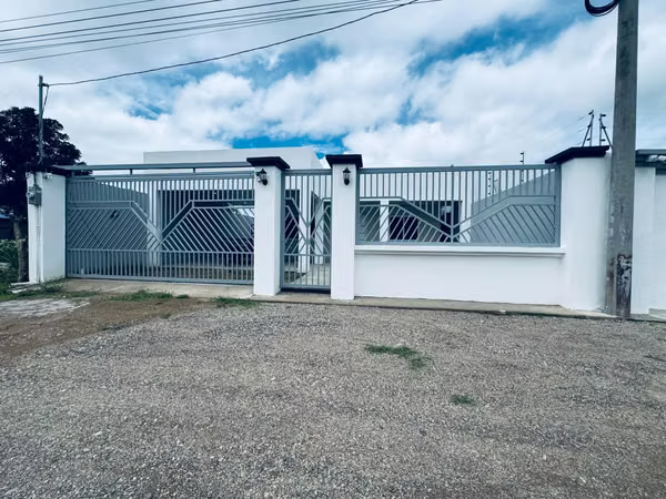 House for sale tocoa colon Spacious land