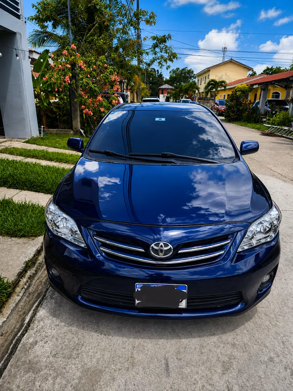 Toyota Corolla LE 2013