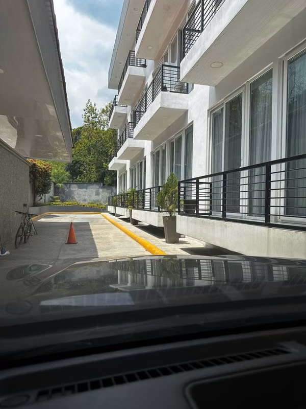 Condominium in exclusive sps area