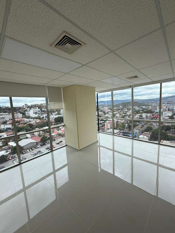 OFFICE FOR RENT - 124; MORAZÁN CENTER