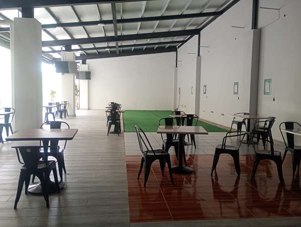 Commercial place for rent in Plaza Valencia