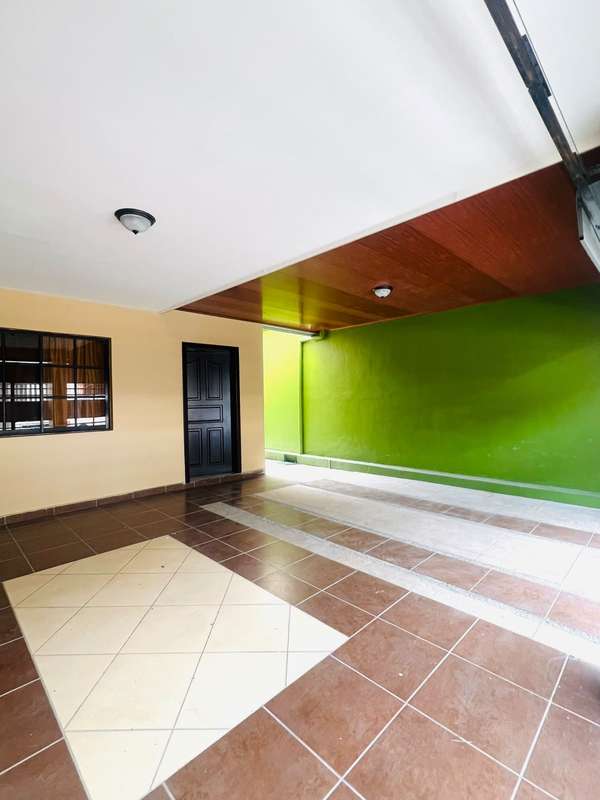 Townhouse rental in Potosi Residential