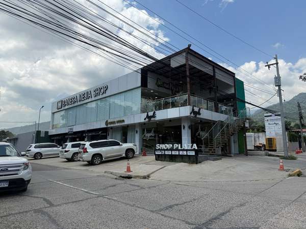 Se alquilan locales en Colonia Moderna San Pedro Sula 