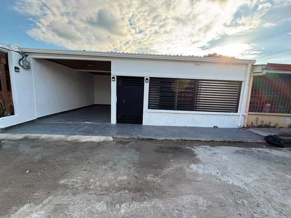 HOUSE FOR SALE - CHESTNUTS, SAN PEDRO SULA