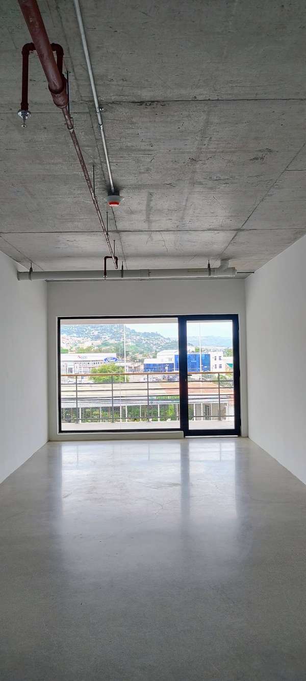 Local comercial en alquiler en Distrito Artemisa