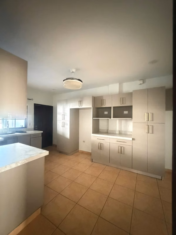 Townhouse Duplex is rented in Pedregal Residential, SPS