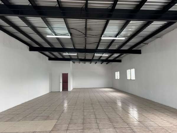 Commercial local rental Boulevard FFAA