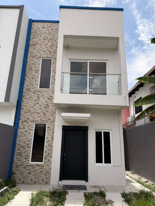 Valley Gardens. Townhouse rental