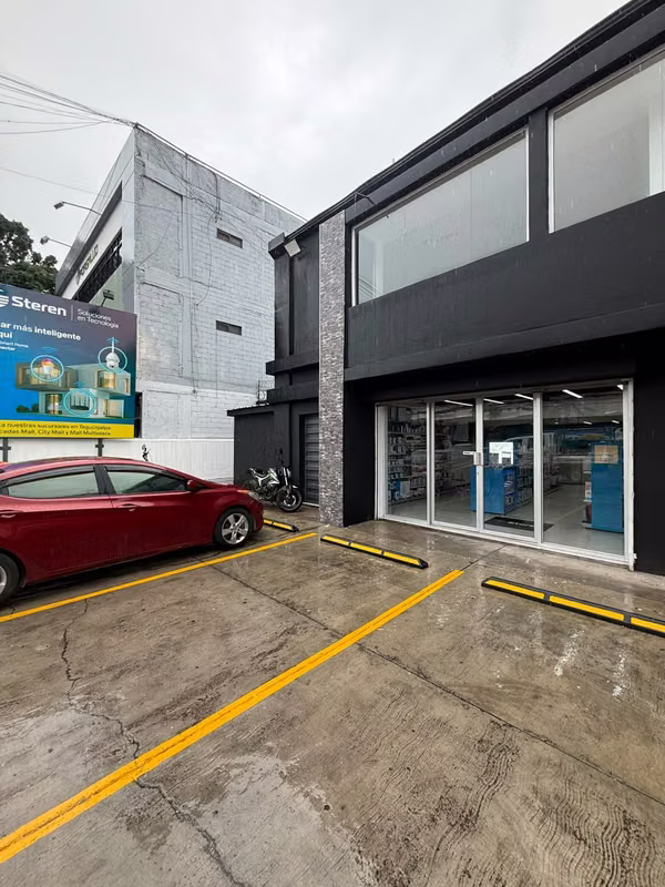 Alquiler de oficina el Lomas del Guijarro, Boulevard Morazan 